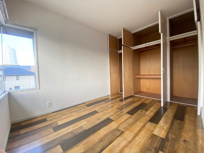 物件内観写真9　(居室)