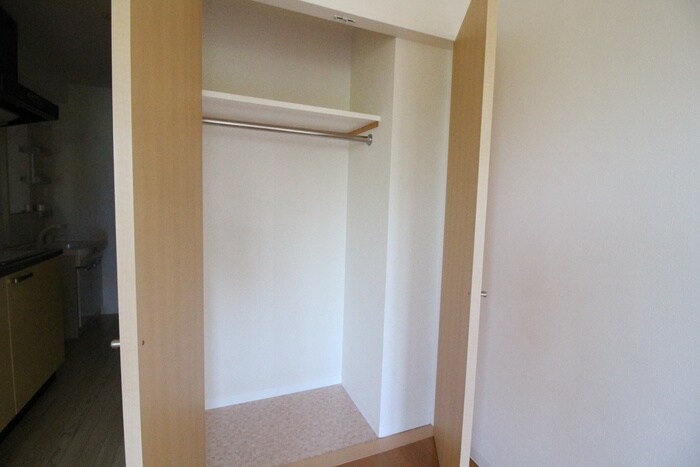 物件内観写真12　(収納)