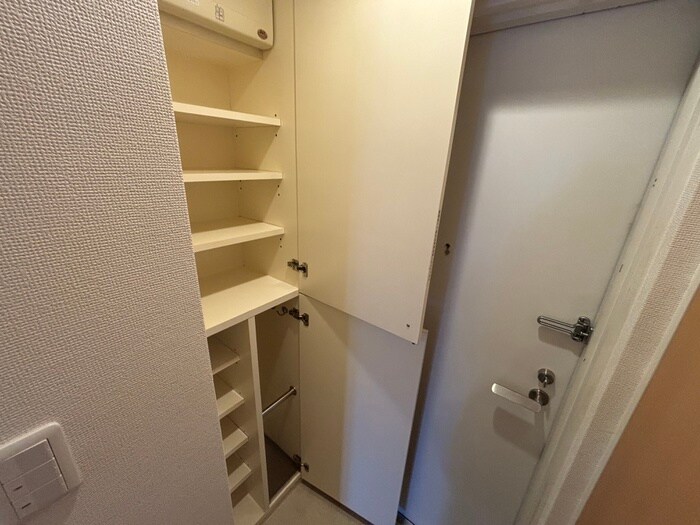 物件内観写真16　(靴箱)