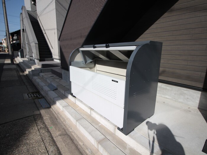 物件外観写真4　(建物設備)