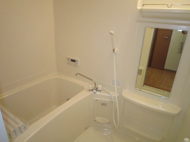 物件内観写真8　(バス／シャワールーム等)