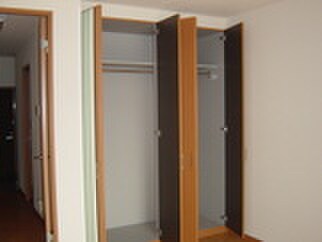 物件内観写真13　(収納)