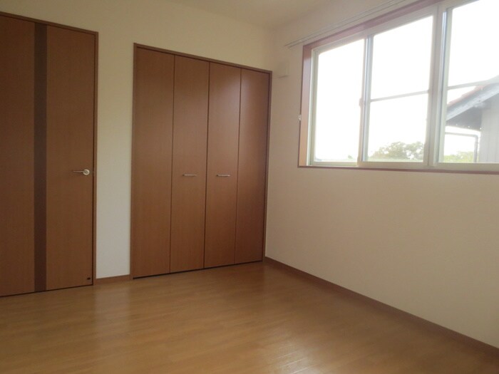 物件内観写真11　(居室)