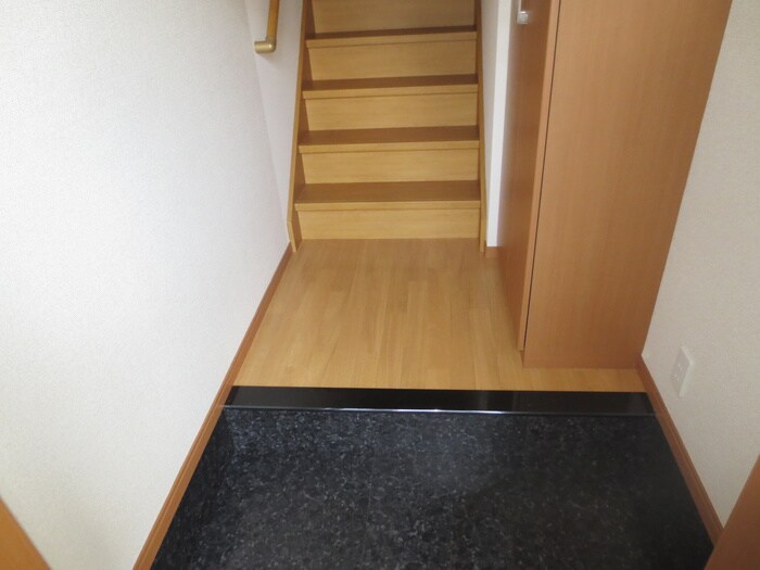 物件内観写真20　(玄関)