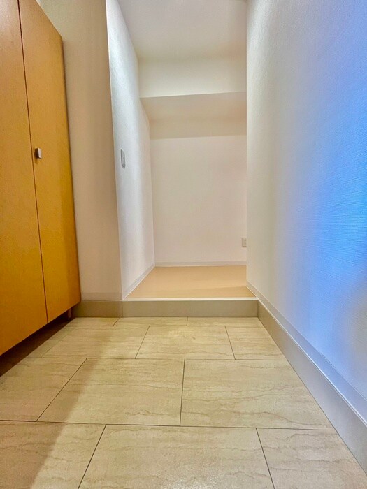 物件内観写真17　(玄関)