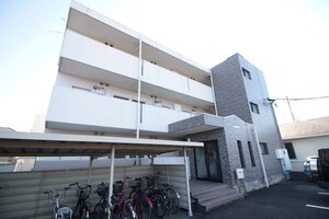 アカデミーコート　アルキメデス外観写真