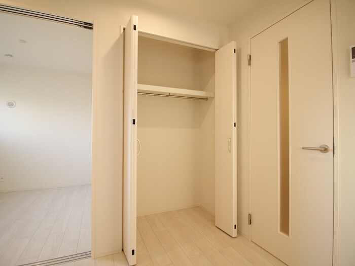 物件内観写真11　(収納)