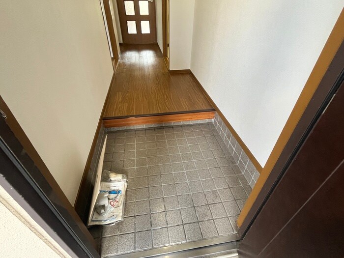 物件内観写真19　(玄関)