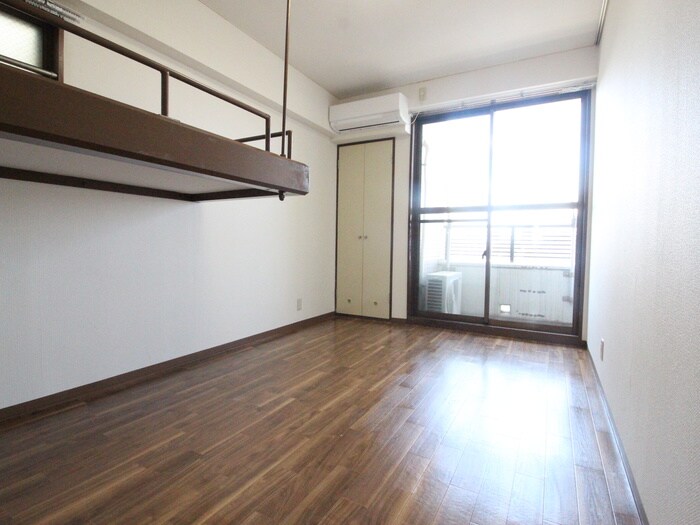 物件内観写真8　(居室)