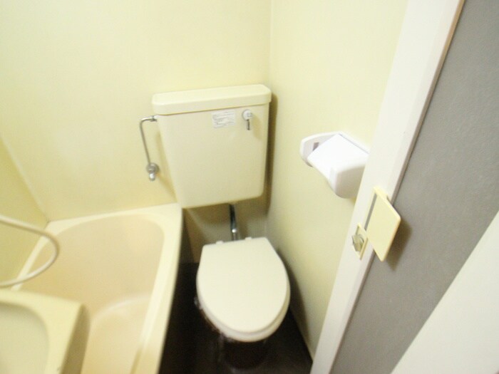 物件内観写真16　(トイレ)