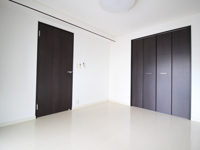 物件内観写真17　(居室)