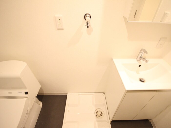 物件内観写真15　(洗濯機置場)