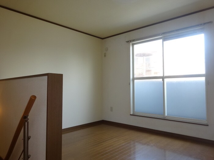 物件内観写真10　(居室)