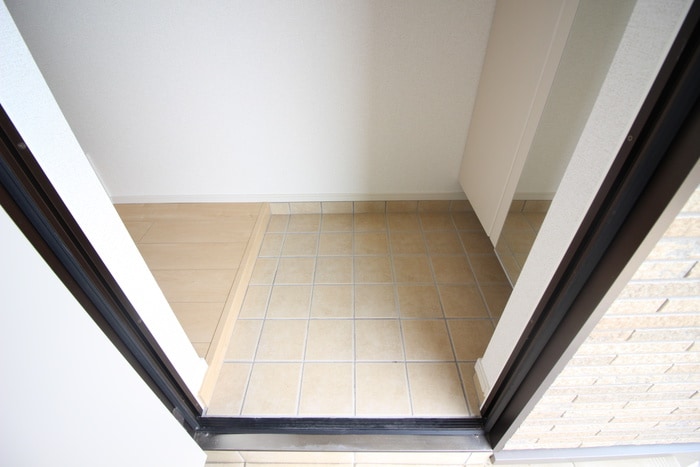 物件内観写真17　(玄関)