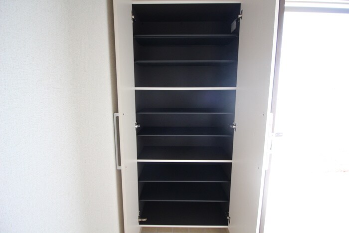 物件内観写真18　(靴箱)