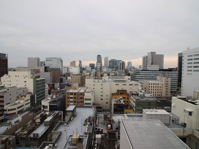 物件内観写真14　(室内からの展望)