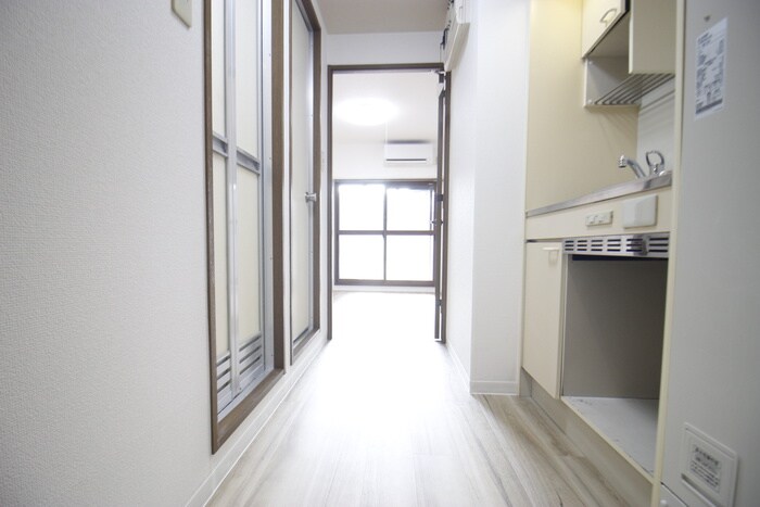 物件内観写真18　(廊下)