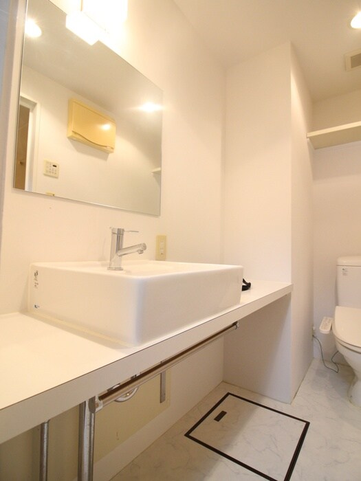 物件内観写真14　(洗面)