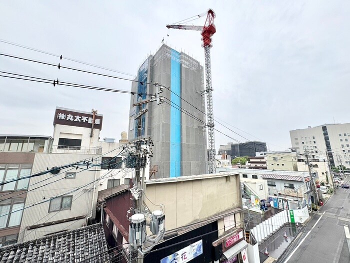 物件内観写真12　(室内からの展望)