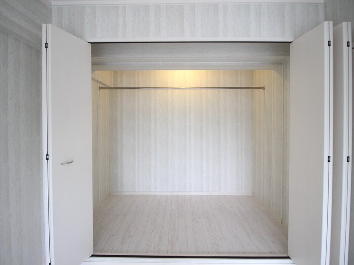 物件内観写真15　(収納)