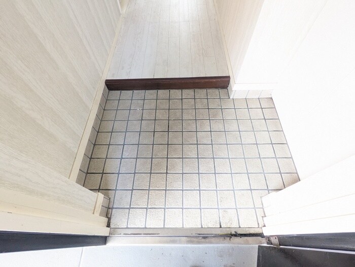 物件内観写真17　(玄関)