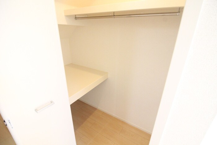 物件内観写真13　(収納)