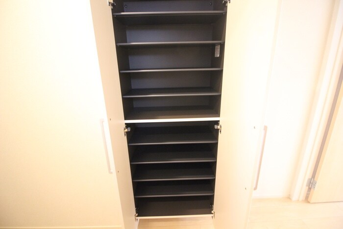 物件内観写真17　(靴箱)