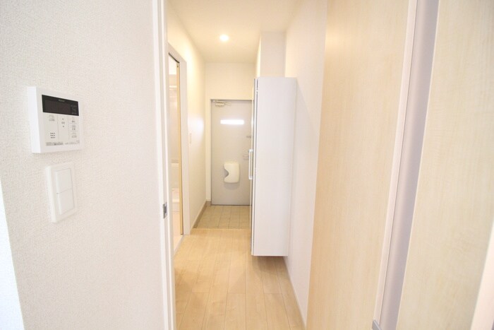 物件内観写真21　(廊下)