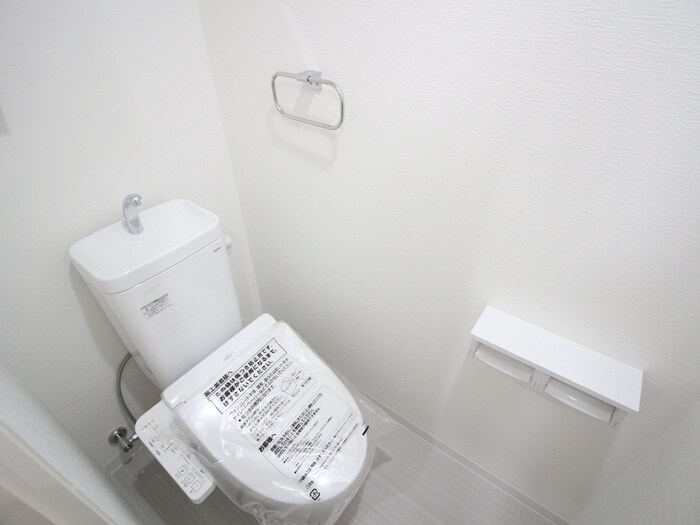 物件内観写真14　(トイレ)