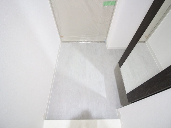 物件内観写真15　(玄関)