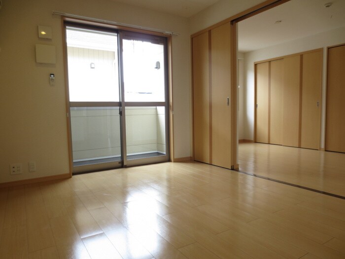 物件内観写真12　(居室)