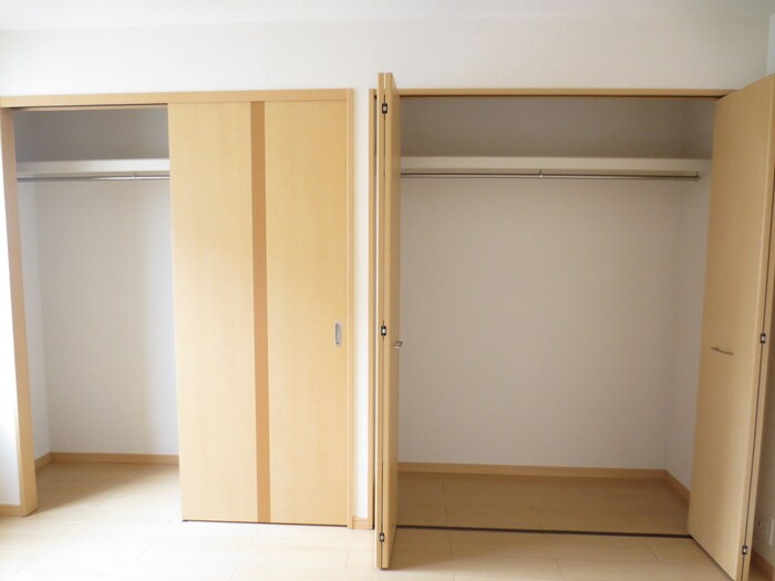 物件内観写真16　(収納)