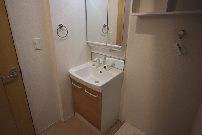 物件内観写真10　(洗面)