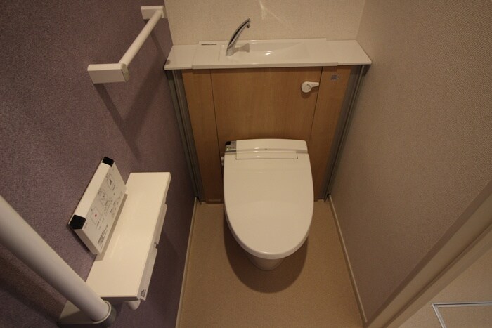 物件内観写真13　(トイレ)