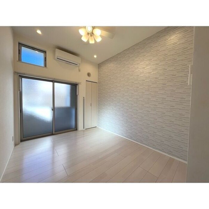 物件内観写真4　(居室)