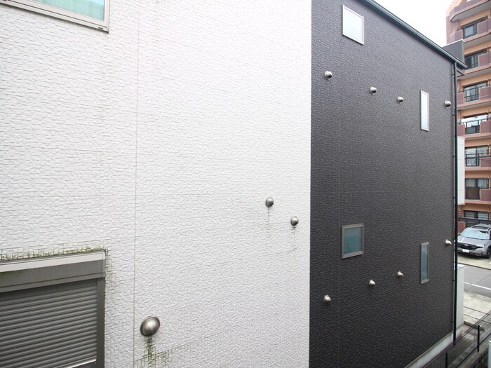 物件内観写真16　(室内からの展望)