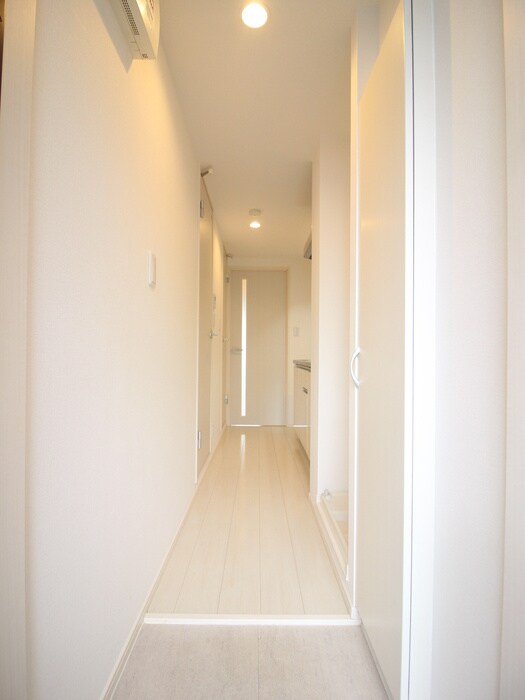 物件内観写真17　(廊下)