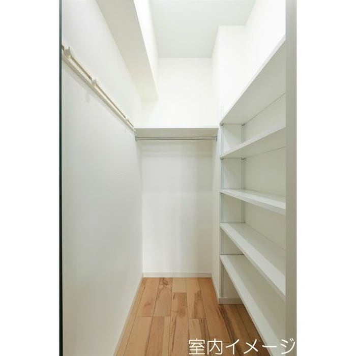 物件内観写真9　(収納)