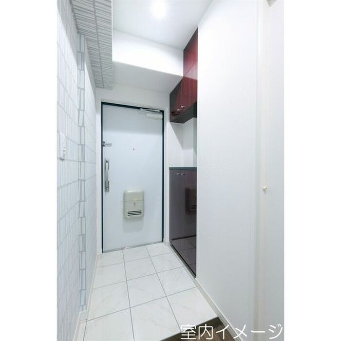 物件内観写真14　(玄関)