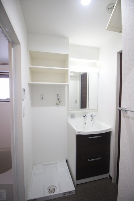 物件内観写真20　(洗濯機置場)