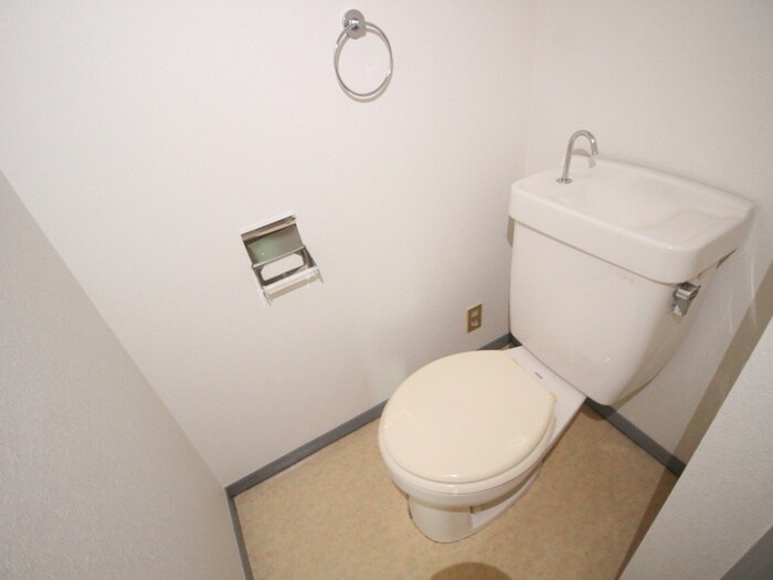 物件内観写真14　(トイレ)