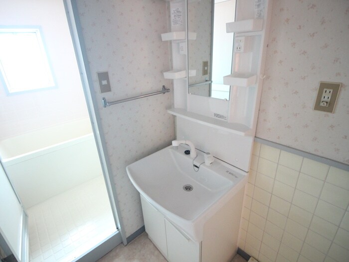 物件内観写真15　(洗面)