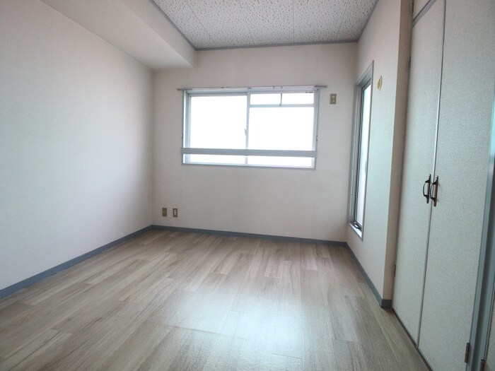 物件内観写真19　(居室)