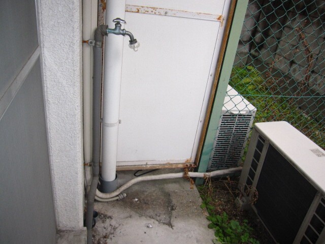 物件内観写真15　(洗濯機置場)