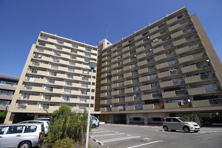 楠団地（1号棟）外観写真