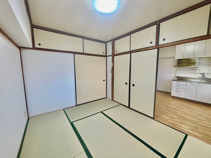 物件内観写真9　(居室)