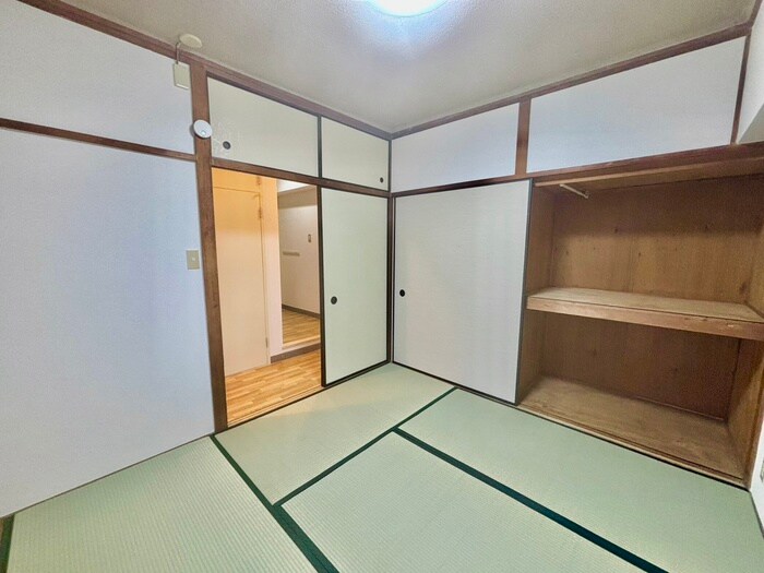 物件内観写真11　(居室)