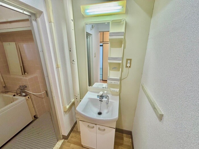 物件内観写真15　(洗面)