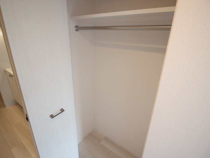 物件内観写真12　(収納)