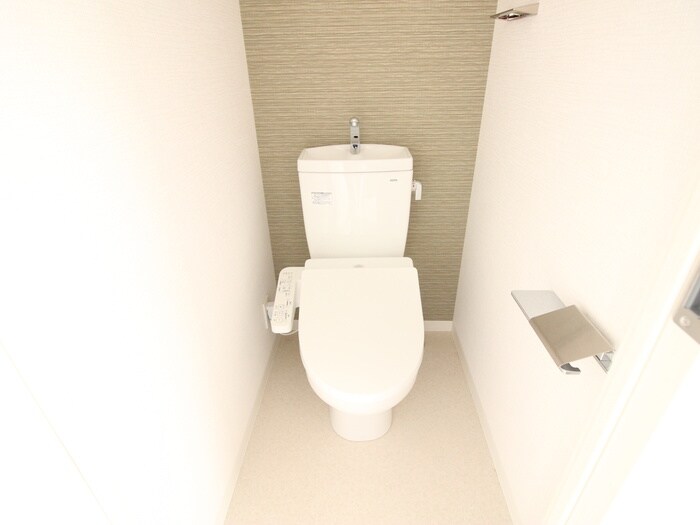 物件内観写真13　(トイレ)